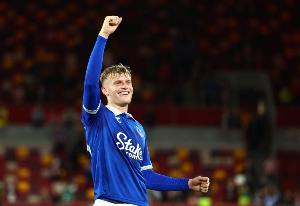 开云体育下载-英媒：曼联准备今夏5000万镑求购布兰斯维特 红军皇马也有意球员