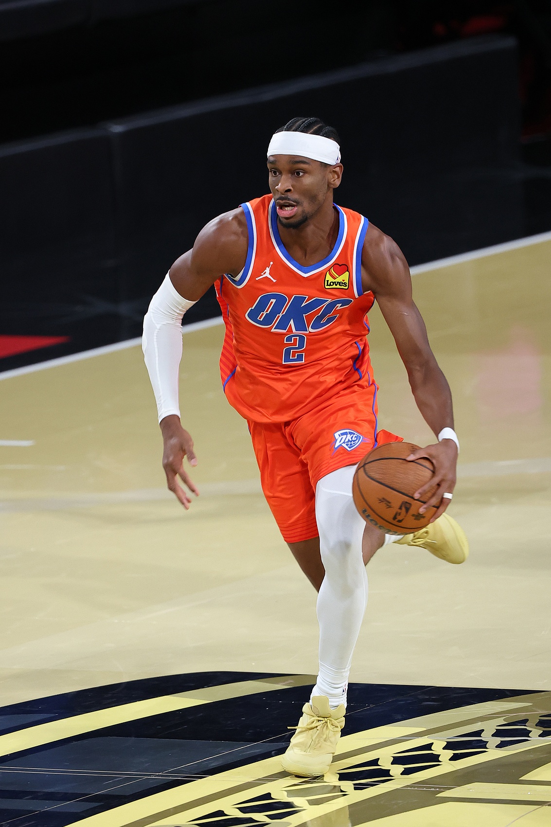 开云体育下载-乔詹库当选过！加上亚历山大 NBA共10位当过体育画报年度体育人物