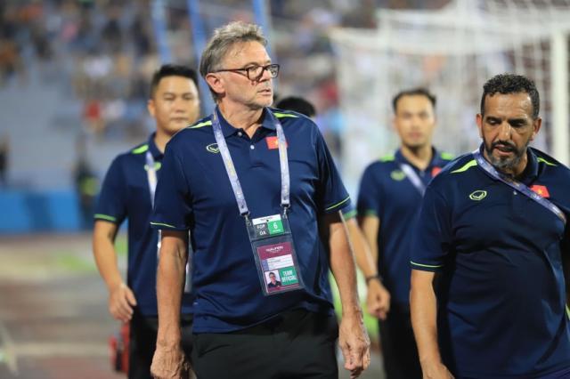 开云体育下载-专访特鲁西埃②：中越足球相似 要实现梦想应更开放