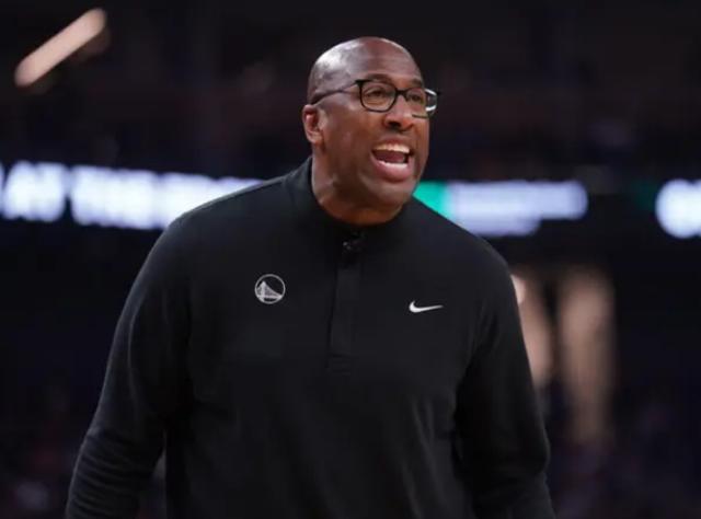 开云-布朗期待帮助国王走出黑暗 提升防守是首要任务