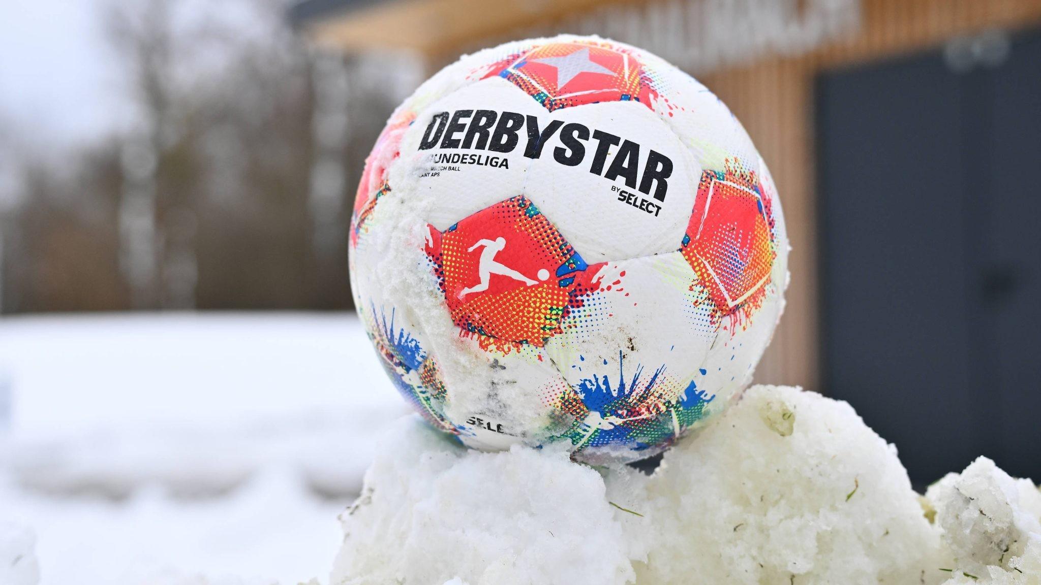 开云体育官网-官方：因球场结冰和严重风雪，不莱梅vs霍芬海姆的比赛延期