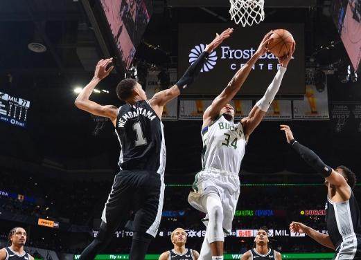 开云体育下载-字母哥引爆转会市场 避税天堂具备巨大吸引力